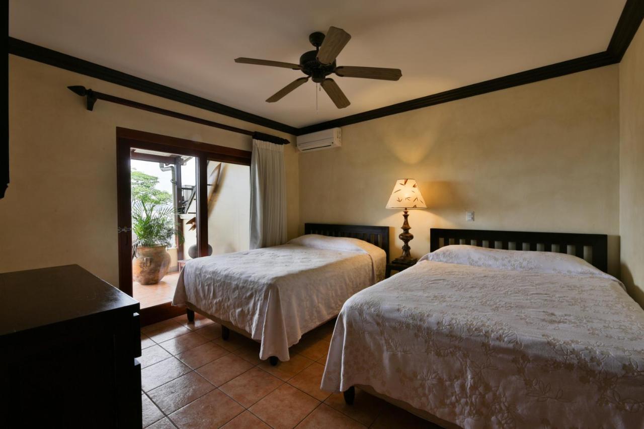 Готель Club Del Mar Oceanfront Хако Екстер'єр фото